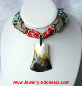 COMPANY MOP SHELL JEWELRY