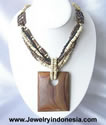 Beads Necklace with Wood Pendant