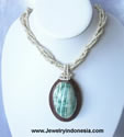Beads Necklace with Wood Shell Pendant
