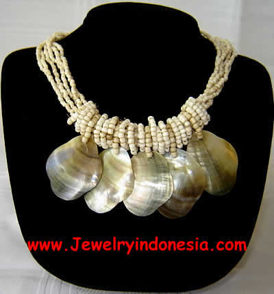 BEADS NECKLACE WITH MOP SHELLS BEAD JEWELRY COMPANY IN BALI