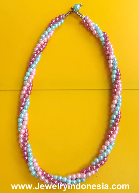 SHELL BEADS NECKLACES EXPORTS