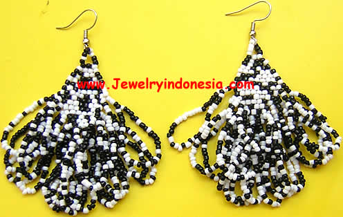 beads jewelry made in Indonesia