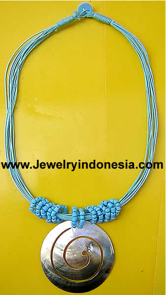 bead necklaces with mother pearl shell export company bali indonesia