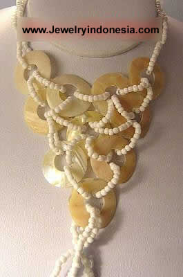 Mother Pearl Shell Necklace