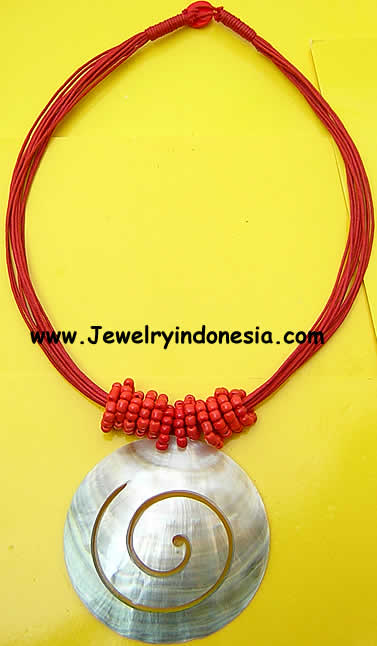 Pearl Shells Jewelry from Bali Pearl Shells Jewelry Sea Shells Jewellery from Bali Indonesia