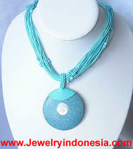 *** BEADS, RESIN, SAND & SEA SHELL NECKLACE ***