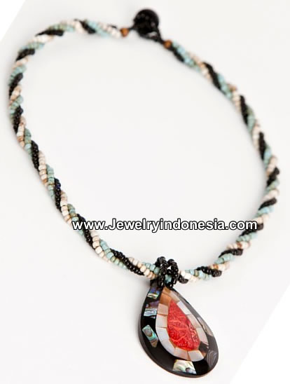 Jip2-5 Beaded Necklace with Shell Resin Pendant. Bali Fashion Jewelry Woman Accessories