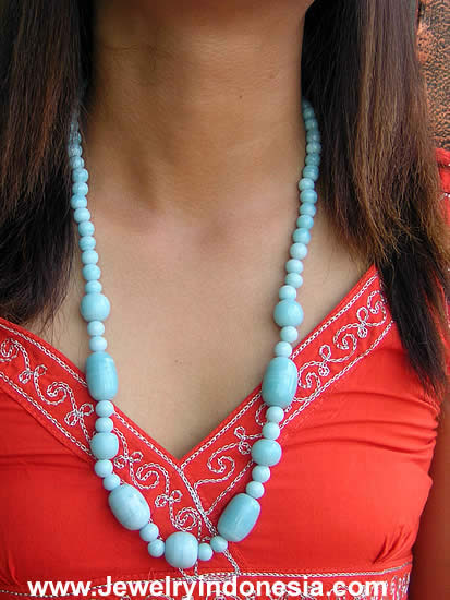HANDMADE GLASS JEWELLERY