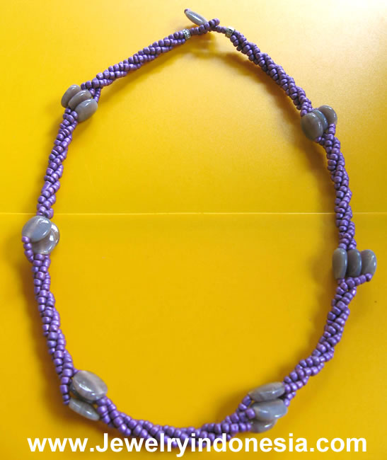 SHELL BEADS NECKLACES INDONESIA