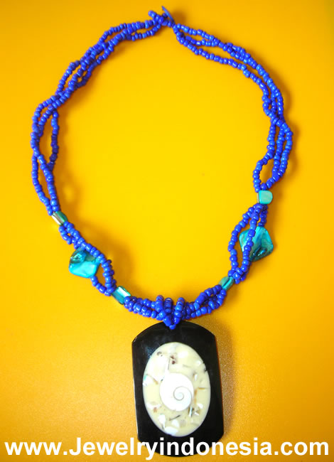 Resin Costume Jewelry Bali