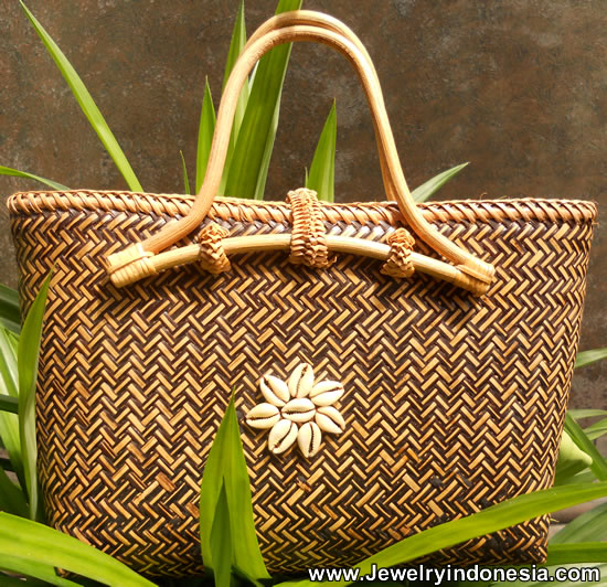 BAG 4-16 Rattan Bags with Shells Rattan Handbags with Cowry Shells