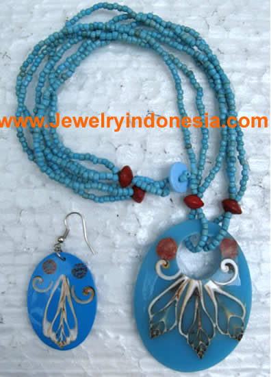 Seashell and Beads Necklace Earrings Sets