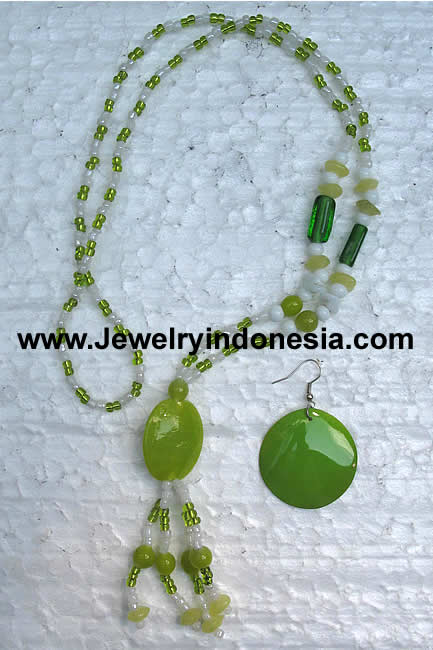Recycled Glass Beads Necklace Fashion Jewelry Bali