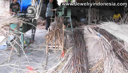 rattan handbags from Indonesia