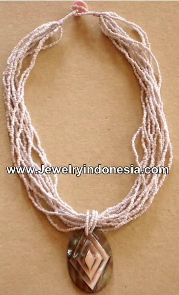 Beads And Shell Jewelry Necklaces Bali