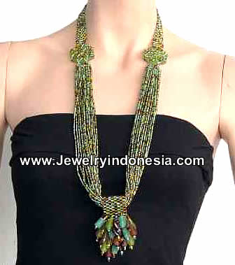 Beads Necklaces Import
