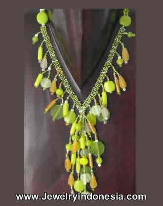 Beads Necklaces Importer