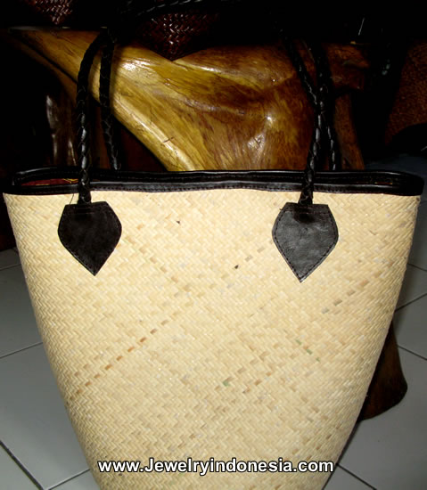 Bag8-17 Handmade Rattan Bags