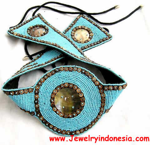 BEADS BELT WITH PEARL SHELL