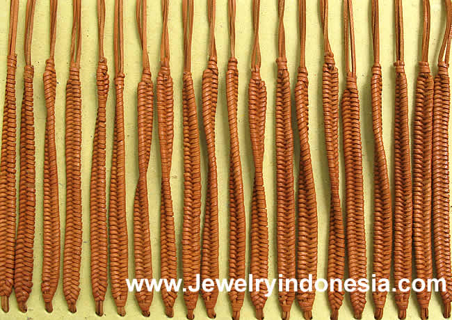 WOVEN LEATHER BRACELETS BALI