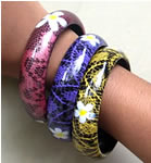 handpainted-wood-bangles-from-bali