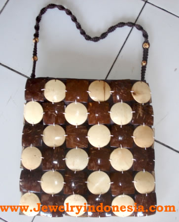 Coconut Shell Bags from Bali Indonesia Handbags Manufacturer Exporter Company