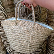 Straw tote bags from Bali Indonesia Eco-friendly tote bags from Bali Indonesia Straw Baskets Straw Tote Bags