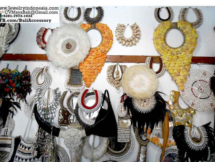 Sea Shells Feather Beads Necklaces Jewellery Papua Bali Indonesia