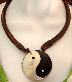 Sono Wood Necklace with Yin Yang Resin Pendant