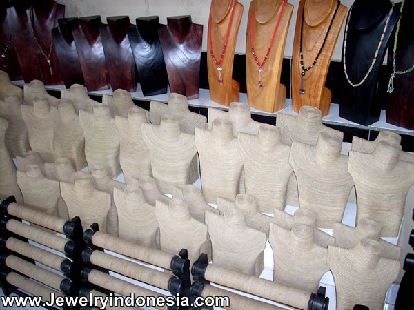 Jewelry stands in wood from Bali Indonesia Wooden Busts Necklace Holders Necklace Displays