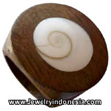 Wood Rings with Sea Shells from Bali Fashion Accessories