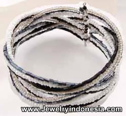 beads bracelets bali indonesia